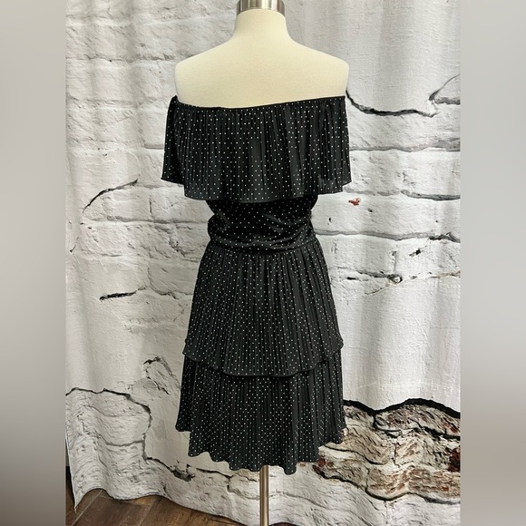 WHBM Off the Shoulder Black‎ White Polka Dot Drop Waist Layered Dress Accordion - Picture 6 of 9